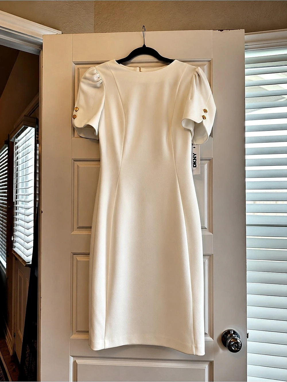 DKNY Short Tulip Sleeve Sheath Dress with Button Detail Mini Dress White Size 4